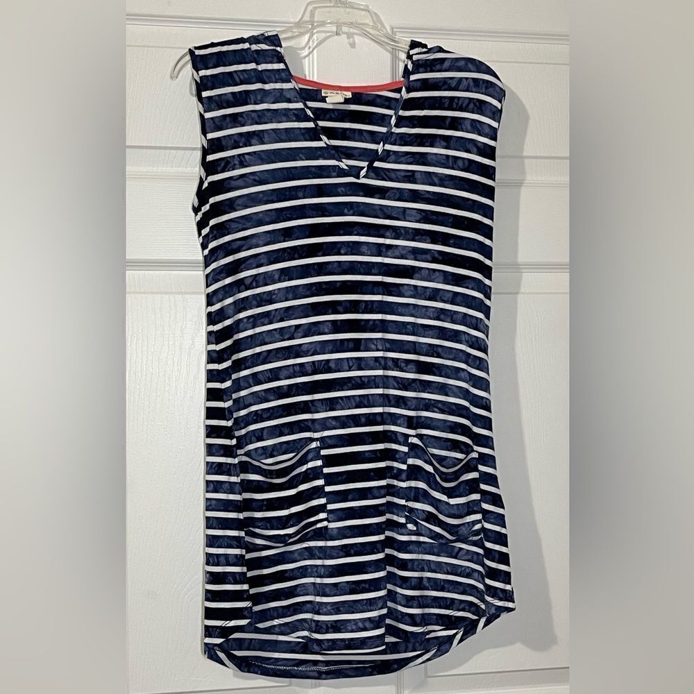 EUC Cute sleeveless dress/coverup with hood.